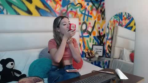 valentina online show from 01-18-26, 11:58