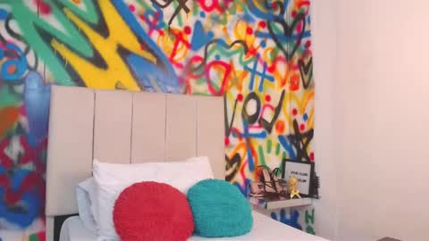 valentina online show from 03-27-26, 01:33