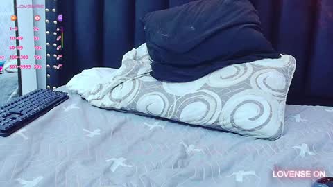 Snapshot of colombia_mommy_ chatting on 02-07-25, 04:03 GRETCHEN online show from 02-07-25, 04:03