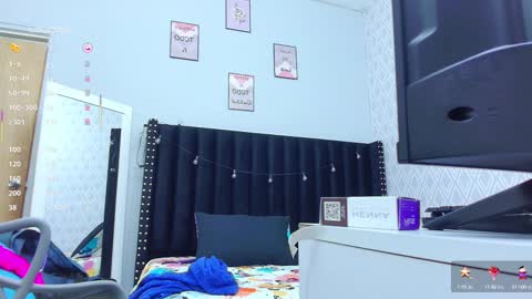 Snapshot of colombia_mommy_ chatting on 02-17-25, 12:38 GRETCHEN online show from 02-17-25, 12:38