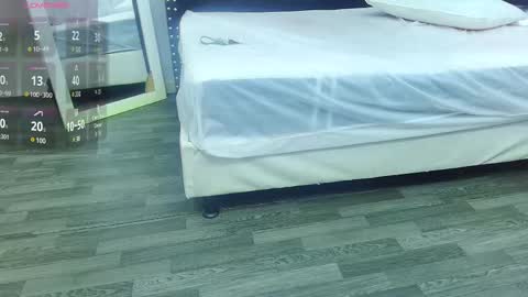 Snapshot of colombia_mommy_ chatting on 02-21-25, 12:39 GRETCHEN online show from 02-21-25, 12:39