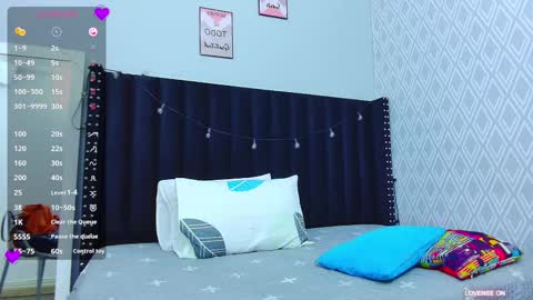 Snapshot of colombia_mommy_ chatting on 03-10-25, 12:48 GRETCHEN online show from 03-10-25, 12:48