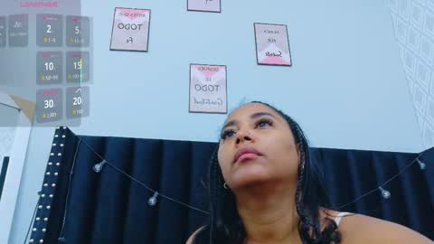 Snapshot of colombia_mommy_ chatting on 10-23-25, 12:26 GRETCHEN online show from 10-23-25, 12:26