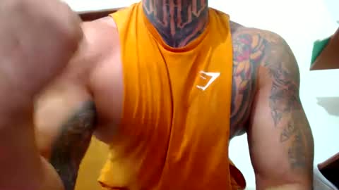 Snapshot of colombian_monster_cock chatting on 12-20-24, 07:01 camilo online show from 12-20-24, 07:01