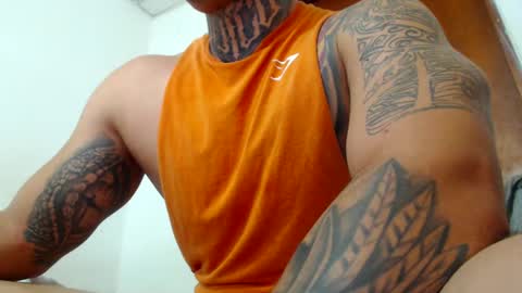 Snapshot of colombian_monster_cock chatting on 12-30-24, 02:51 camilo online show from 12-30-24, 02:51