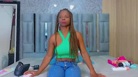 Snapshot of colombiancoffee_ chatting on 04-26-26, 12:47 Lauren online show from 04-26-26, 12:47