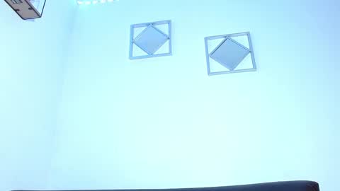 Snapshot of colombianmiilf_ chatting on 01-11-25, 07:17 Nahomi online show from 01-11-25, 07:17