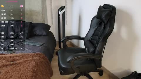 Snapshot of colombianmuscle8 chatting on 02-16-25, 07:27 colombianmuscle8 online show from 02-16-25, 07:27