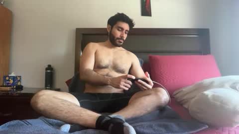 colombianstud94 online show from 03-12-26, 05:41