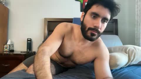 colombianstud94 online show from 04-05-26, 11:13