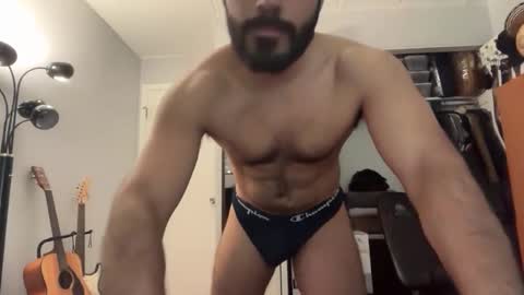 colombianstud94 online show from 04-27-26, 12:14
