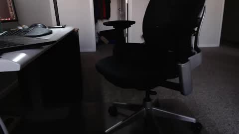 Snapshot of coloradoduke chatting on 12-15-25, 02:10 coloradoduke online show from 12-15-25, 02:10