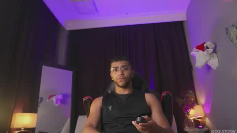 Snapshot of colstorw_ chatting on 01-07-26, 10:07 colstorw_ online show from 01-07-26, 10:07