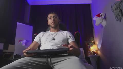 Snapshot of colstorw_ chatting on 01-08-26, 09:55 colstorw_ online show from 01-08-26, 09:55