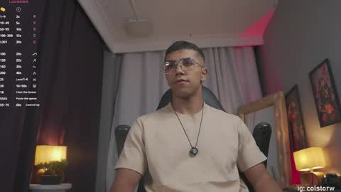 colstorw_ online show from 04-25-26, 10:40