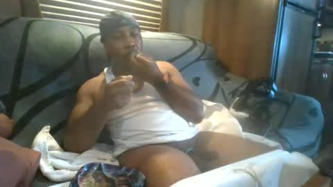 Snapshot of comesuckthisdick111 chatting on 06-28-26, 06:41 comesuckthisdick111 online show from 06-28-26, 06:41