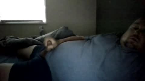 Snapshot of comfortably_numb1980 chatting on 09-17-25, 04:41 comfortably_numb1980 online show from 09-17-25, 04:41