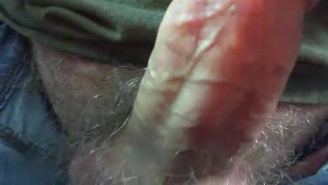 comox online show from 10-12-25, 04:00