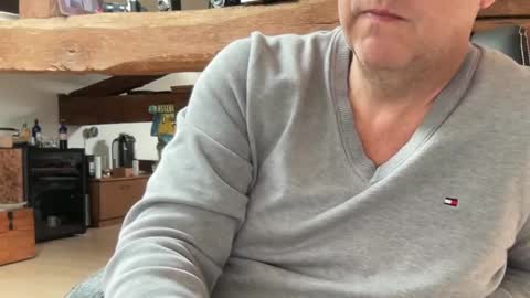 Snapshot of compay69 chatting on 12-05-24, 10:23 compay69 online show from 12-05-24, 10:23