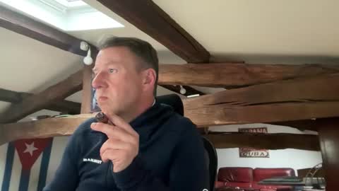 Snapshot of compay69 chatting on 01-10-26, 02:41 compay69 online show from 01-10-26, 02:41