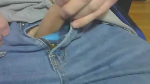 Snapshot of coneyguy chatting on 12-19-25, 02:24 coneyguy online show from 12-19-25, 02:24