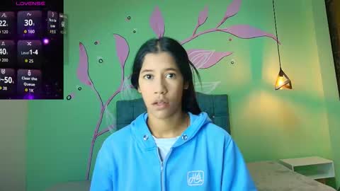 C O N N I E online show from 11-19-25, 03:01