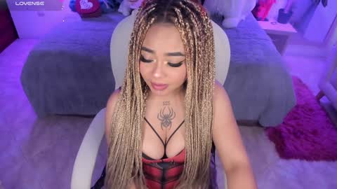 Snapshot of conny_curly chatting on 01-12-25, 04:08 Conny online show from 01-12-25, 04:08