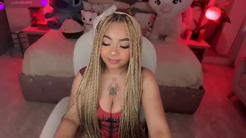 Snapshot of conny_curly chatting on 02-17-25, 10:58 Conny online show from 02-17-25, 10:58