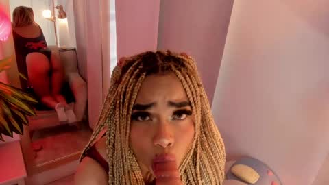 Snapshot of conny_curly chatting on 02-26-25, 05:07 Conny online show from 02-26-25, 05:07