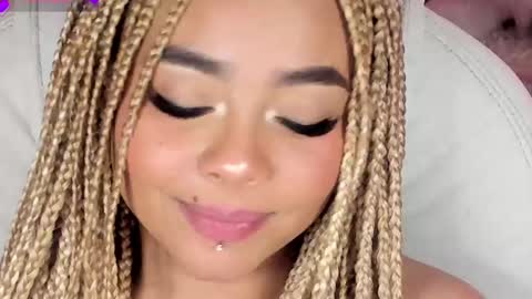 Snapshot of conny_curly chatting on 03-06-25, 04:49 Conny online show from 03-06-25, 04:49