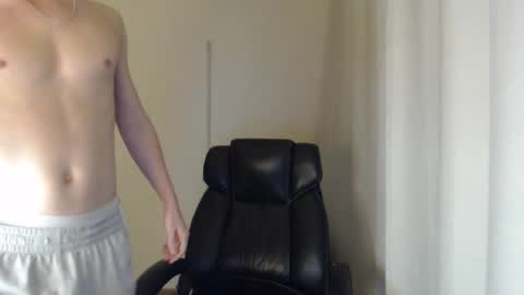 Snapshot of conor_and_chester chatting on 09-30-25, 05:40 Conor and Chester online show from 09-30-25, 05:40