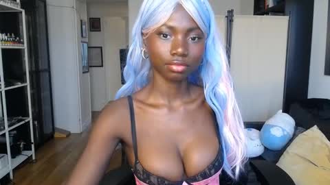 Carola  independent model online show from 02-04-25, 08:46