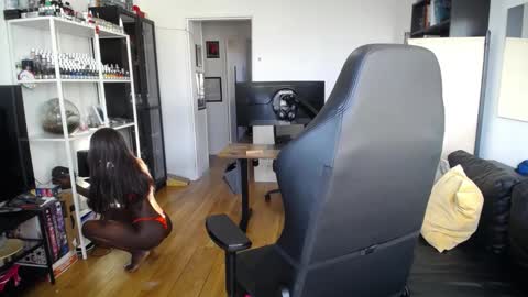 Carola  independent model online show from 02-17-25, 08:30