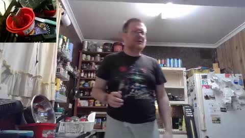 Snapshot of cookieliquor chatting on 10-08-25, 06:49 Cookie - I do cooking streams occasionally. Next stream online show from 10-08-25, 06:49