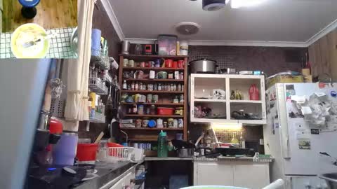 Snapshot of cookieliquor chatting on 12-13-25, 07:53 Cookie - I do cooking streams occasionally. Next stream online show from 12-13-25, 07:53