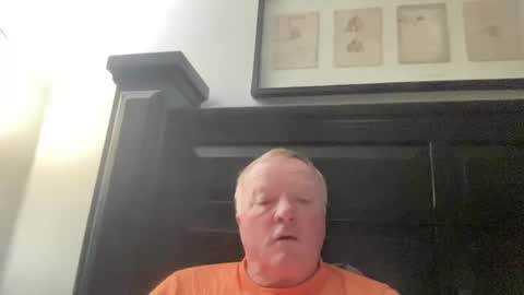 Snapshot of cookoosnest chatting on 12-24-24, 02:12 cookoosnest online show from 12-24-24, 02:12