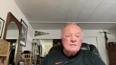 Snapshot of cookoosnest chatting on 09-17-25, 03:30 cookoosnest online show from 09-17-25, 03:30