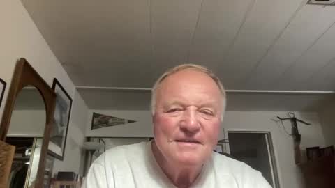 Snapshot of cookoosnest chatting on 09-30-25, 03:44 cookoosnest online show from 09-30-25, 03:44