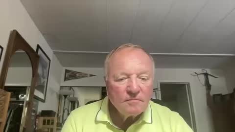 Snapshot of cookoosnest chatting on 10-11-25, 01:49 cookoosnest online show from 10-11-25, 01:49