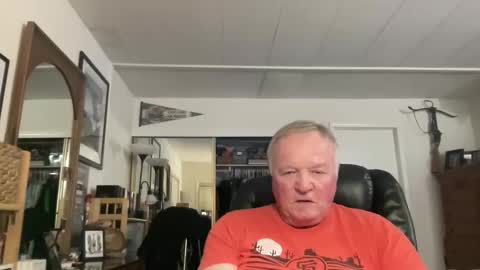 Snapshot of cookoosnest chatting on 11-14-25, 04:00 cookoosnest online show from 11-14-25, 04:00