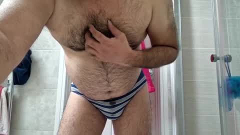 Snapshot of coolube1 chatting on 10-08-25, 11:41 coolube1 online show from 10-08-25, 11:41