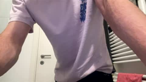 coooocoooo09 online show from 02-02-26, 11:42