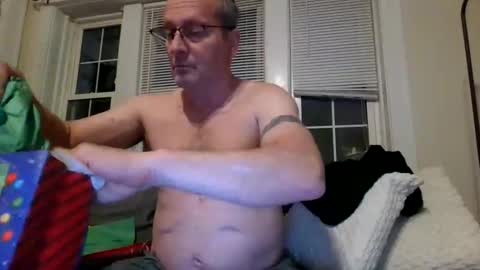 Snapshot of copacetic999 chatting on 12-14-25, 12:10 copacetic999 online show from 12-14-25, 12:10