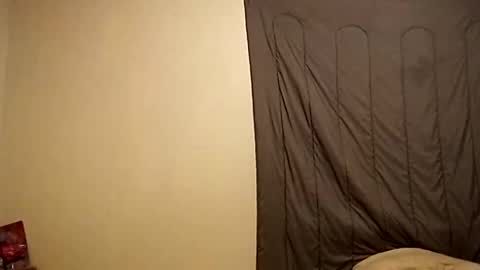 Snapshot of coppoladylan875 chatting on 09-15-25, 05:40 coppoladylan875 online show from 09-15-25, 05:40