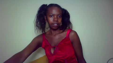 coquine_lara online show from 04-21-26, 02:51