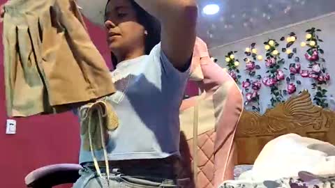 coral0403 online show from 04-17-26, 09:29