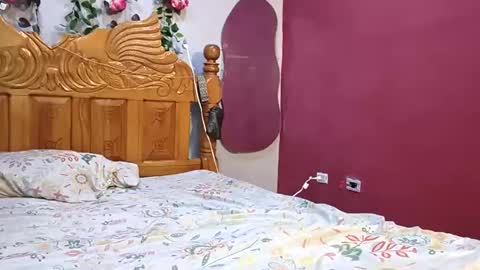 coral0403 online show from 04-19-26, 06:21