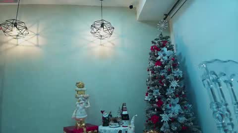 Coral online show from 12-16-25, 11:04