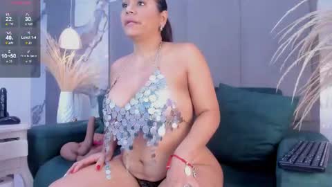 Snapshot of coral_rousee chatting on 07-17-26, 01:07 coral_rousee online show from 07-17-26, 01:07