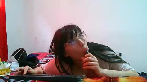 coral_smit13 online show from 02-19-26, 08:38